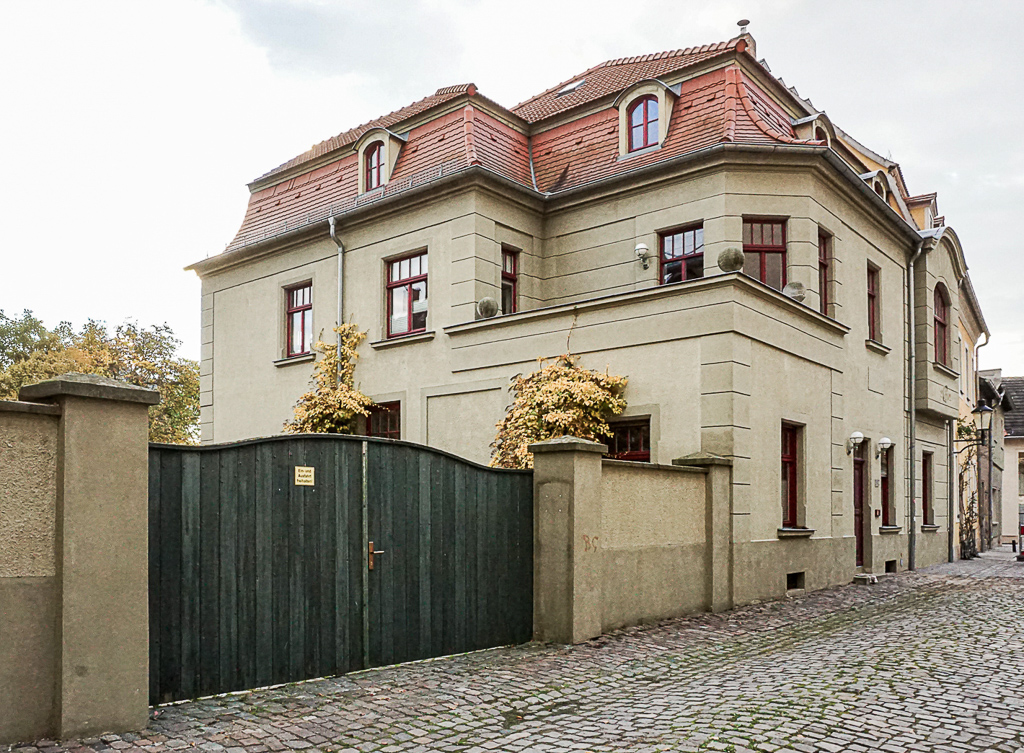 Umnutzung Wohn- und Geschäftshaus